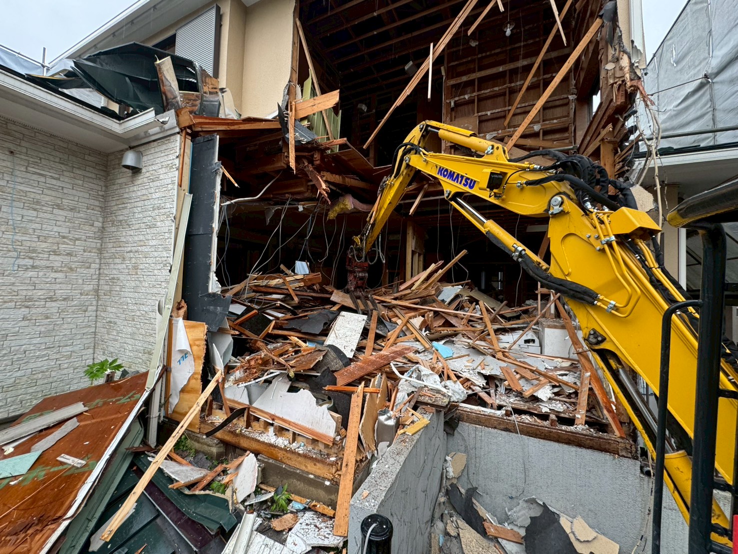 木造建物解体の専門技術で、スムーズな解体を実現！